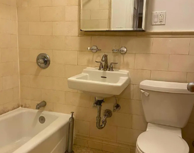 1752 1st Avenue - Photo Thumbnail 3