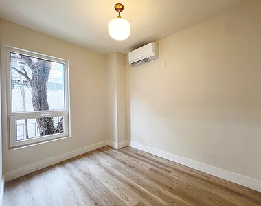 952 Bedford Avenue - Photo Thumbnail 5