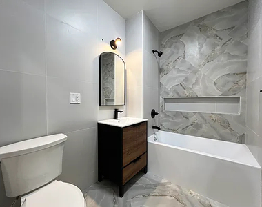 952 Bedford Avenue - Photo Thumbnail 7