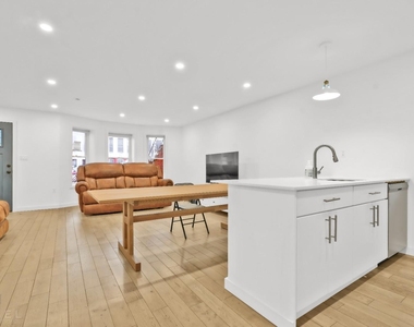 729 Chauncey Street - Photo Thumbnail 3
