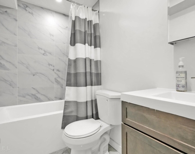 729 Chauncey Street - Photo Thumbnail 8