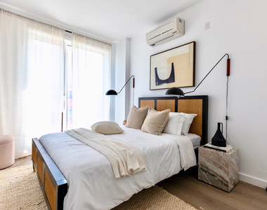 953 Dean Street - Photo Thumbnail 5