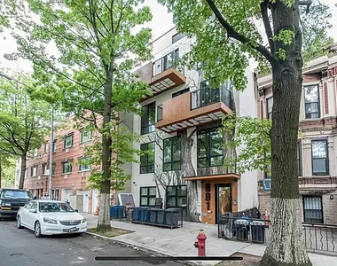 691 Chauncey Street - Photo Thumbnail 6