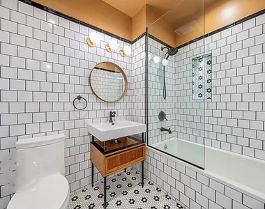 187 Kent Avenue - Photo Thumbnail 9