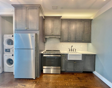 187 Kent Avenue - Photo Thumbnail 3