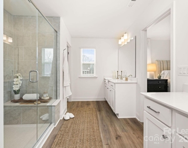 3308 Glade Drive - Photo Thumbnail 16