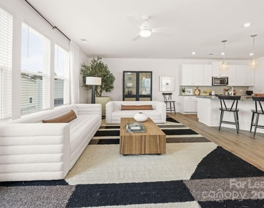 3308 Glade Drive - Photo Thumbnail 3