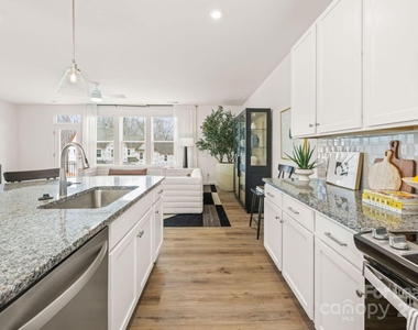 3308 Glade Drive - Photo Thumbnail 2