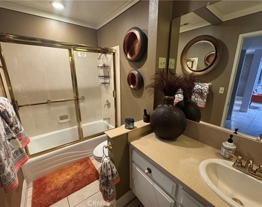 72399 Ridgecrest Lane - Photo Thumbnail 6