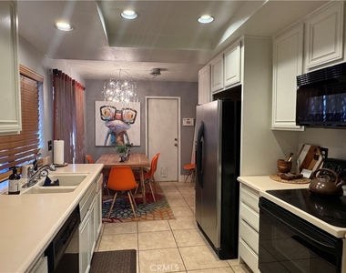 72399 Ridgecrest Lane - Photo Thumbnail 3