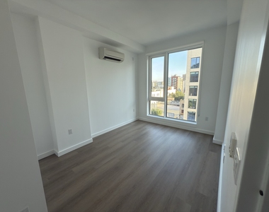 953 Dean Street - Photo Thumbnail 5