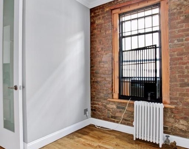 East 13th Street - Photo Thumbnail 6