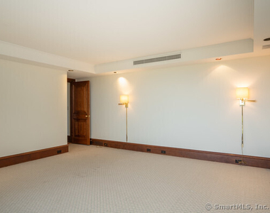 1 Gold Street - Photo Thumbnail 23