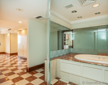 1 Gold Street - Photo Thumbnail 28