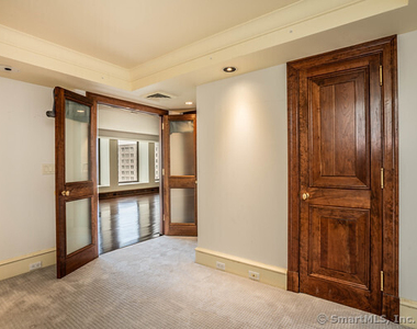 1 Gold Street - Photo Thumbnail 20