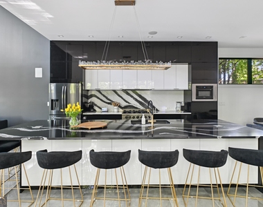 818 Verner Street Nw - Photo Thumbnail 38
