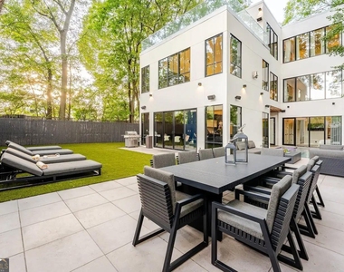 818 Verner Street Nw - Photo Thumbnail 4
