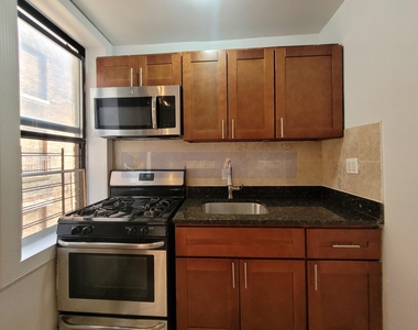 West 204th Street - Photo Thumbnail 1