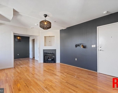 815 King Street - Photo Thumbnail 6