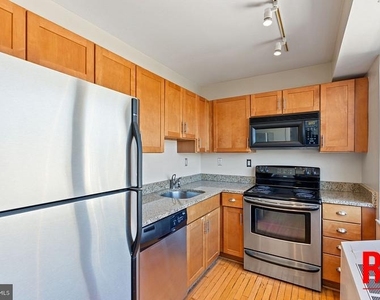 815 King Street - Photo Thumbnail 7