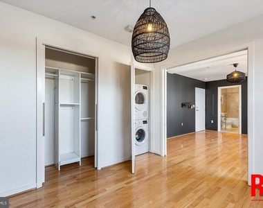 815 King Street - Photo Thumbnail 12