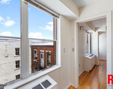 815 King Street - Photo Thumbnail 8
