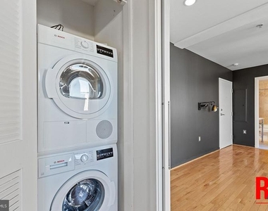 815 King Street - Photo Thumbnail 13