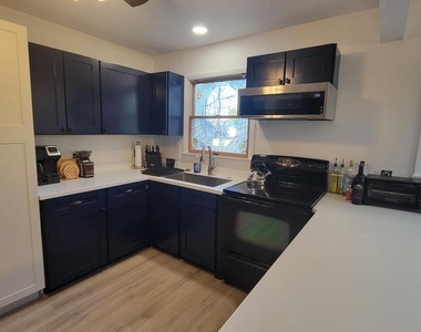33179 Woodland Court S - Photo Thumbnail 21