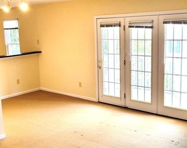 1356 Villa Way - Photo Thumbnail 5