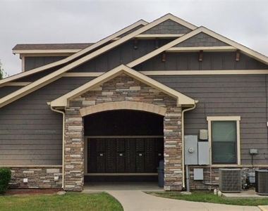 2640 Chapote Loop - Photo Thumbnail 3