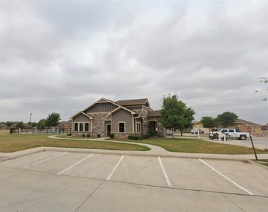 2640 Chapote Loop - Photo Thumbnail 4