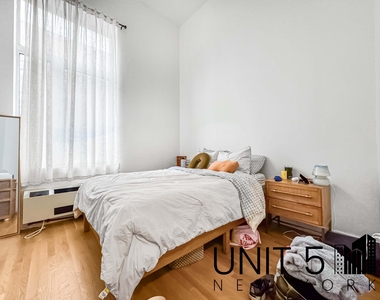 342 Eldert Street - Photo Thumbnail 7