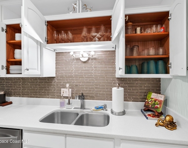363 Harbor Drive - Photo Thumbnail 17