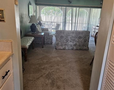 7701 Starkey Road - Photo Thumbnail 10