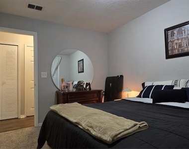 7606 Pissarro Drive - Photo Thumbnail 22