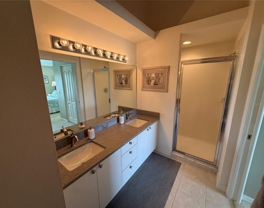 5320 Hyland Hills Avenue - Photo Thumbnail 15