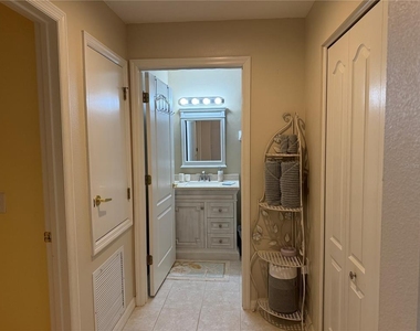 5320 Hyland Hills Avenue - Photo Thumbnail 21