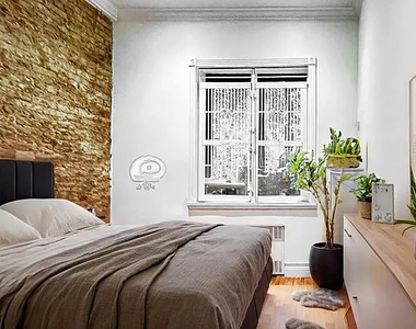 344 east 55th street - Photo Thumbnail 2
