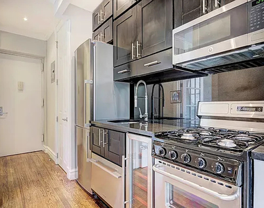 410 East 13th Street - Photo Thumbnail 3