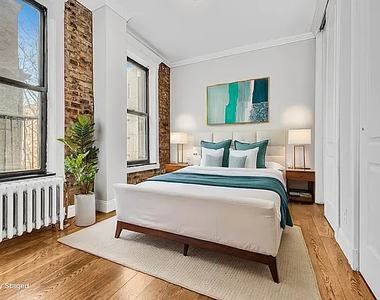 410 East 13th Street - Photo Thumbnail 5