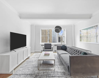 Park Avenue - Photo Thumbnail 2