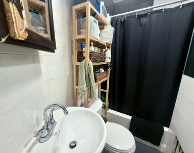 26 Wilson Avenue - Photo Thumbnail 8