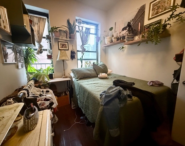 26 Wilson Avenue - Photo Thumbnail 2