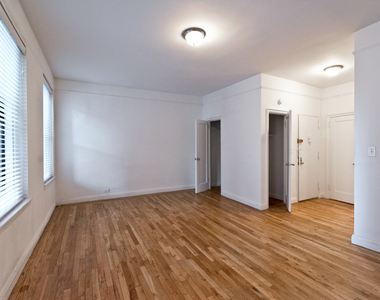 East 58th Street - Photo Thumbnail 2