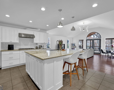 3474 Hildon Circle - Photo Thumbnail 32