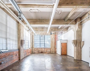 2400 S Ervay St - Photo Thumbnail 1
