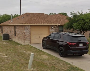 108 Round Rock Dr - Photo Thumbnail 2