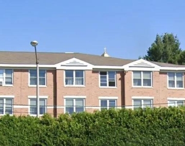 42 Vernon Street - Photo Thumbnail 3