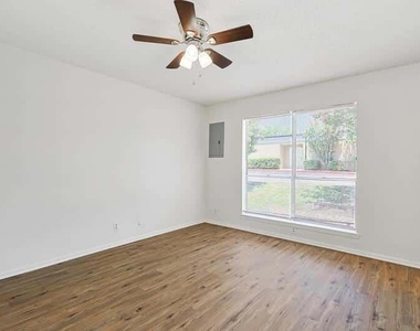 313-319 Rose St - Photo Thumbnail 9