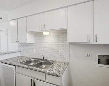 313-319 Rose St - Photo Thumbnail 8